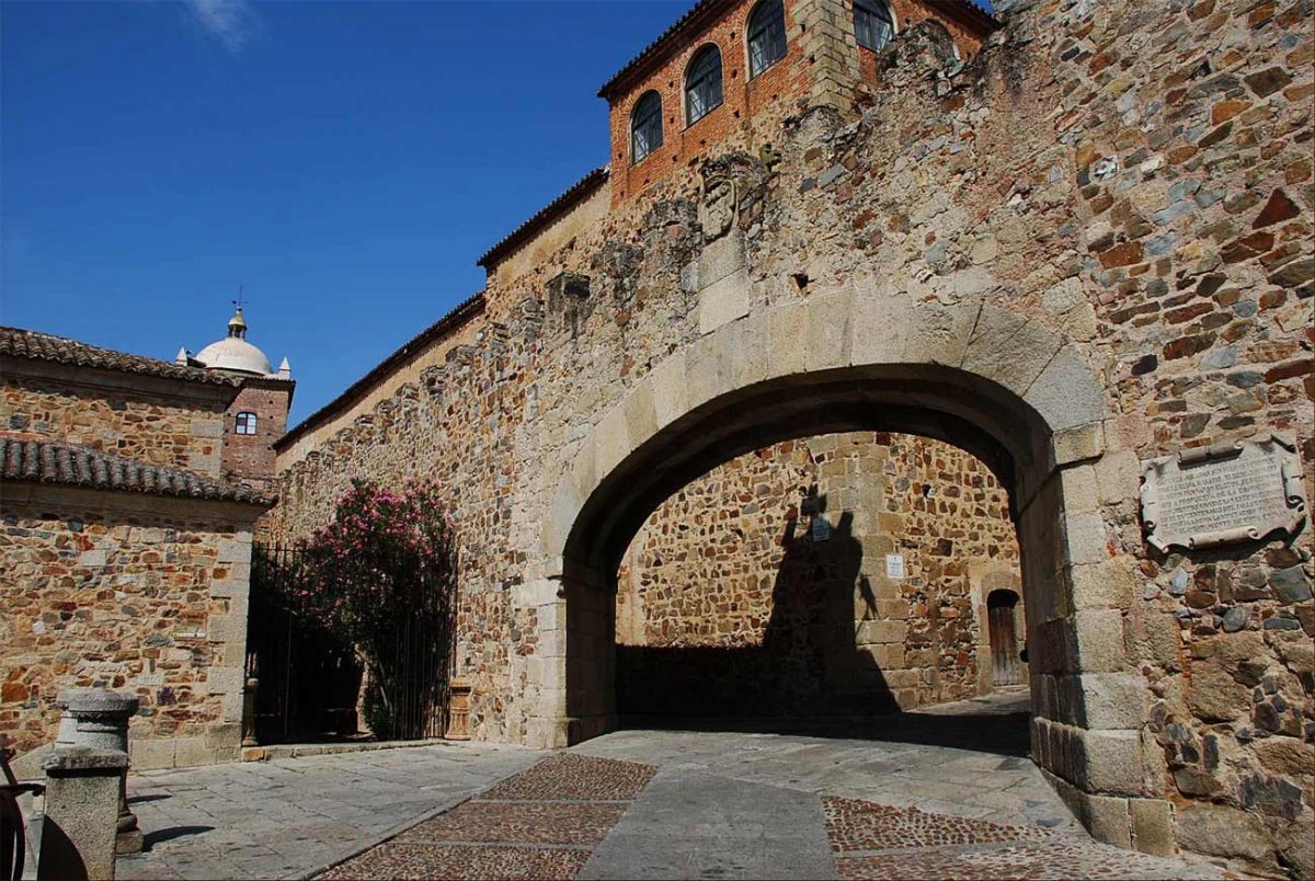 Entorno Alameda Palacete En Cáceres